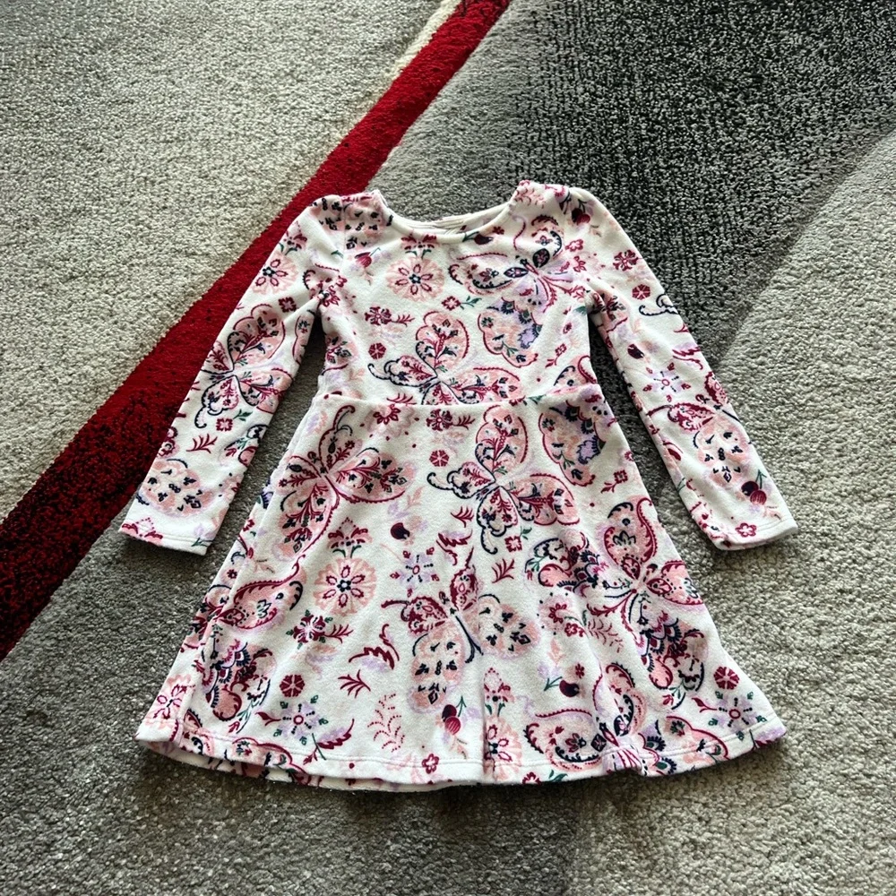Assorted Girl’s 5PC 2T Dresses And PJ Top Bundle - Picture 2 of 16